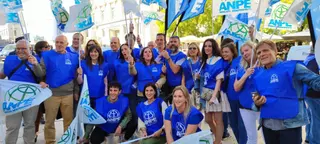 Concentración de ANPE frente al Congreso