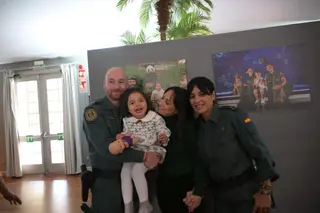 Presentación calendario solidario Guardia Civil