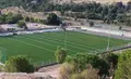 Instalación del césped artificial en los campos de fútbol de Valorio
