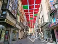 Toldos en la calle Renova