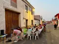 Los vecinos de Corrales del Vino se unen para celebrar en la Calle Santiago