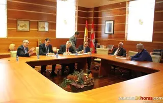 La Junta y las academias sanitarias de Castilla y León crean un marco estable de colaboración