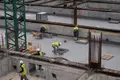 Trabajadores de la construcción en una obra. David Zorrakino. Europa Press. Archivo