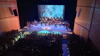 Hevia en el teatro Ramos Carrión