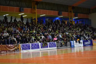 MMT Seguros - Cajasur Córdoba (grada)