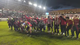 VÍDEO | Afición y equipo, al unísono: el cántico que toda Zamora quería entonar