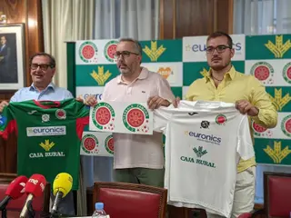 Narciso Prieto, Miguel Ángel García y Fernando Lozano en la presentación.
