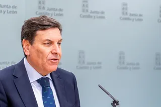 El consejero de Economía y Hacienda y portavoz, Carlos Fernández Carriedo, comparece en rueda de prensa posterior al Consejo de Gobierno | Eduardo Margareto. ICAL
