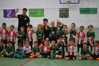 Dos de los equipos que disputaron su partido en torneo