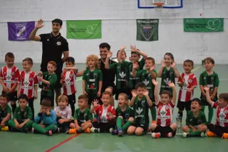 Dos de los equipos que disputaron su partido en torneo