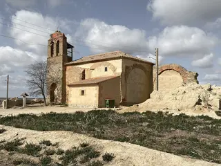 Imagen de la iglesia de Otero de Sariegos- Hispania Nostra