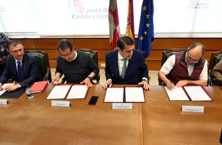 Junta, USCAL, UGT y CCOO suscriben un acuerdo donde se "mejoran" las condiciones de los agentes medioambientales