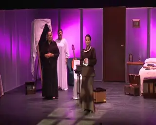  El grupo de teatro Juan Del Enzina,  ‘Un corazón lleno de lluvia’.