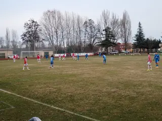 Un instante del duelo entre el CD Santa Croya y el CD Villaralbo B
