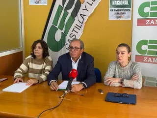 Dulce Caballero, Tomás Toranzo y Ana García en la sede de CESM Zamora