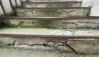 Estado que presentan las escaleras en el barrio