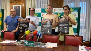 Presentación de la cena benéfica en Carbajales de Alba