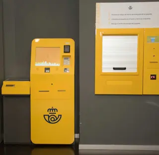 Dispositivo de autoservicio en Correos