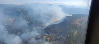 BRIF Pino actúa en el incendio de Porto este lunes, en el frente de San Ciprián