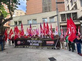 CCOO y UGT se concentran con motivo del Día Internacional de la Seguridad y la Salud