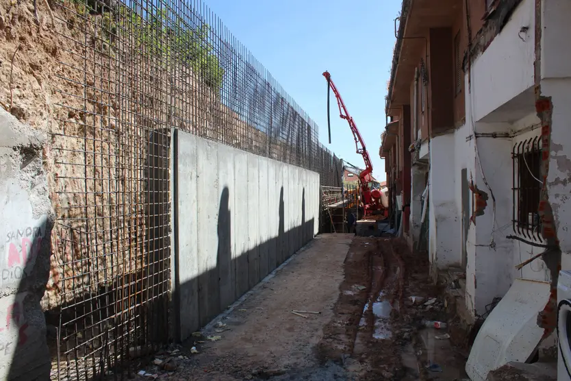Obras en el muro de Rabiche (2)