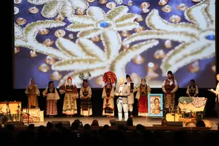 Pasarela de indumentaria tradicional de Serbia