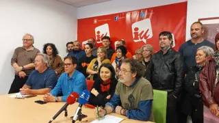 Pablo Novo, arropado este domingo por los principales rostros de IU Zamora