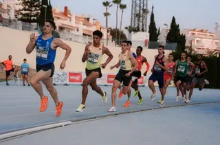 ALBERTO TIRANDO GRUPO