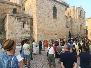 Una visita guiada de ‘Resonancias de la Urbs Zamoranensis’ este verano.