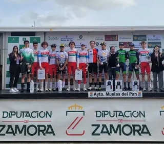 Foto de familia con todos los campeones del Trofeo San José