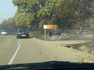 Los bomberos de Bermillo de Sayago y de San Vitero intervinieron en la extinción del incendio de Los Arribes