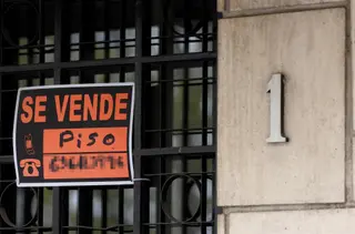 Cartel de se vende piso. Eduardo Parra. Europa Press