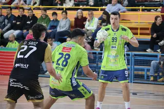 GALERÍA | El BM Zamora recibe en casa al Ciudad de Salamanca en un duelo muy ajustado | Alejandro Sardón
