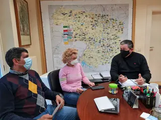 Imagen de la reunión para la renovación de la red de abastecimiento en Santovenia del Esla