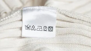 Etiqueta de ropa OCU