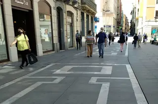 Varios zamoranos pasean por Santa Clara