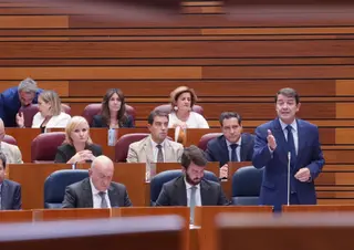 Alfonso Fernández Mañueco en el Pleno de las Cortes. ICAL