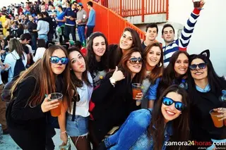 Los universitarios consideran 'salir de copas' como un acto social