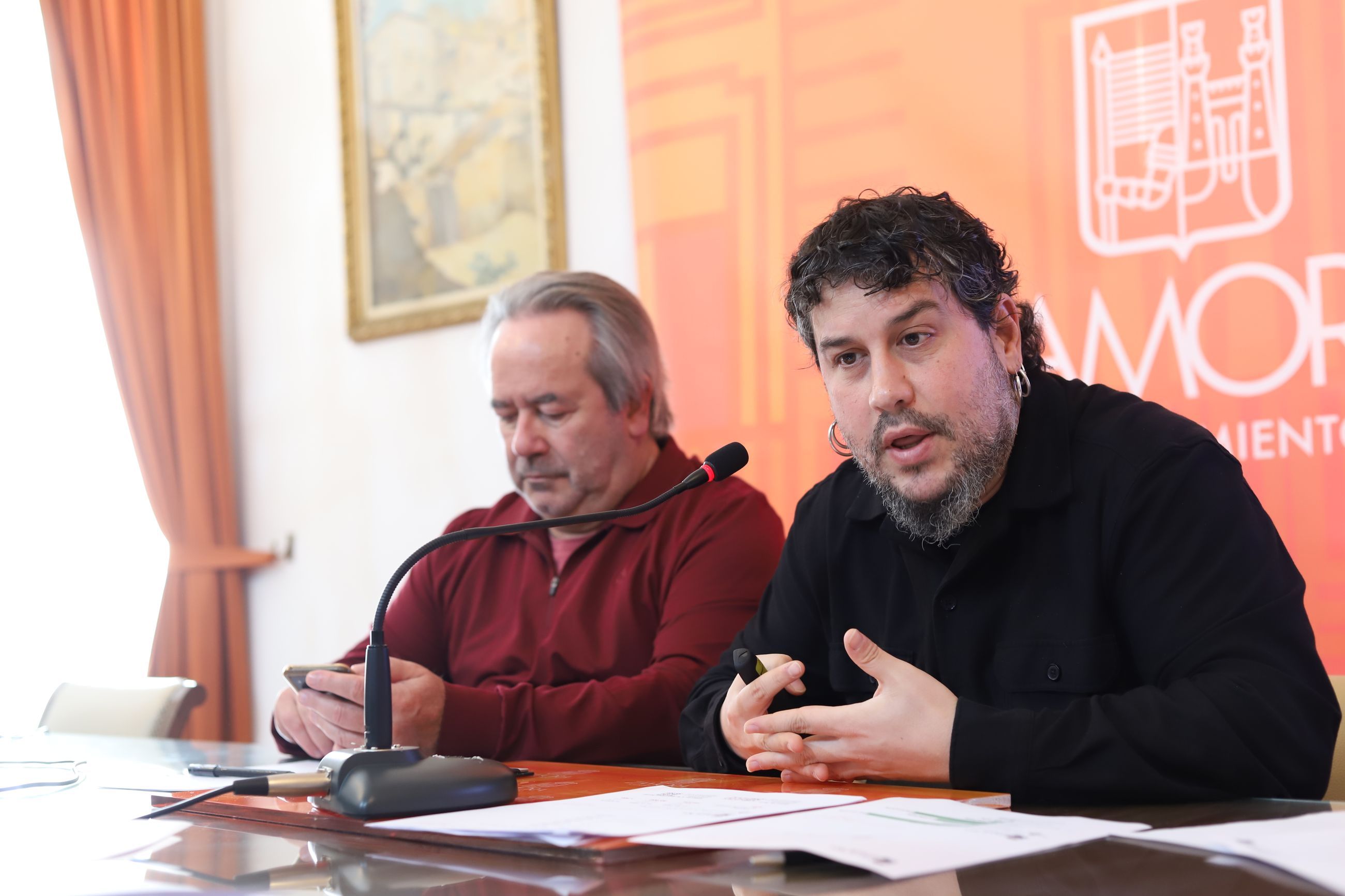 Francisco Guarido y Diego Bernardo en presentación de los presupuestos de 2026 | s