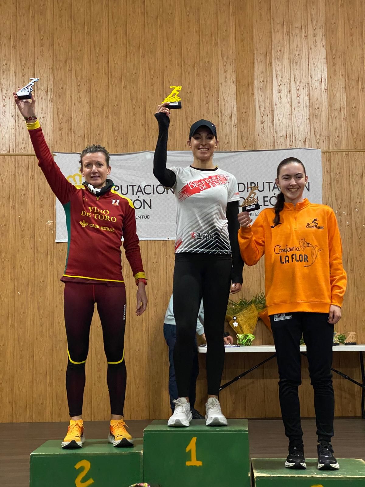 Elena Calvete, segunda clasificada en la X Legua de Villamandos