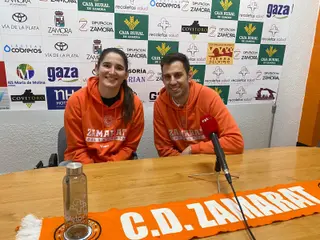 Ana Tainta y Raúl Pérez en rueda de prensa
