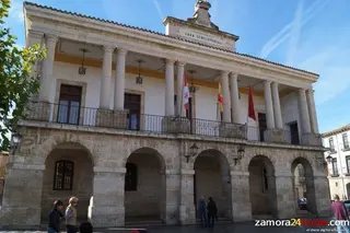 El PP desmiente que el Ayuntamiento haya dejado de ingresar un millón de euros en tributos de una huerta solar