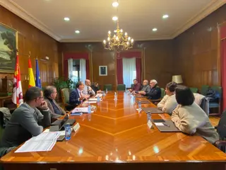Los alcaldes de Aliste mantienen una reunión de trabajo con la Subdelegación del Gobierno en Zamora para expresar su malestar