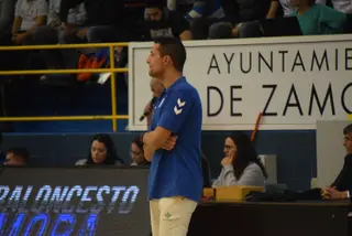 Saulo Hernández en el CB Zamora - CB Almansa.