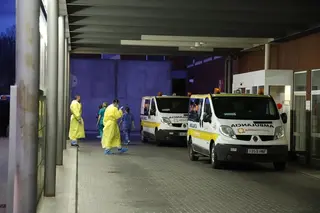 Coronavirus ambulancia hospital epi casos (11)