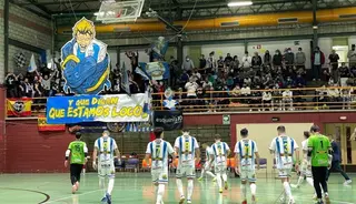 Afición del Atlético Benavente. Archivo.