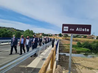 Fin de las obras del nuevo puente de Domez de Alba con una inversión de más de 900.000 euros