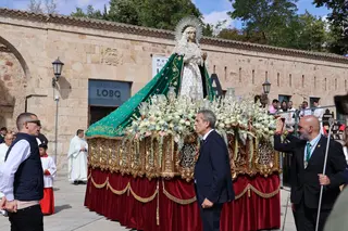 Procesión extraordinaria de la Virgen de La Esperanza | S.R.