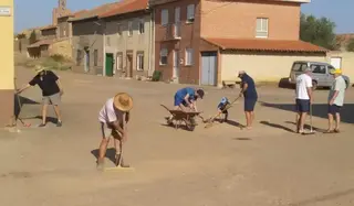 Los vecinos de Paladinos del Valle se unen para mejorar sus calles