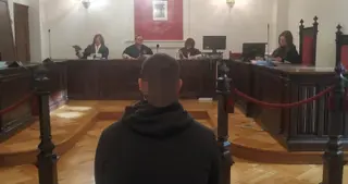 El juicio contra el joven acusado